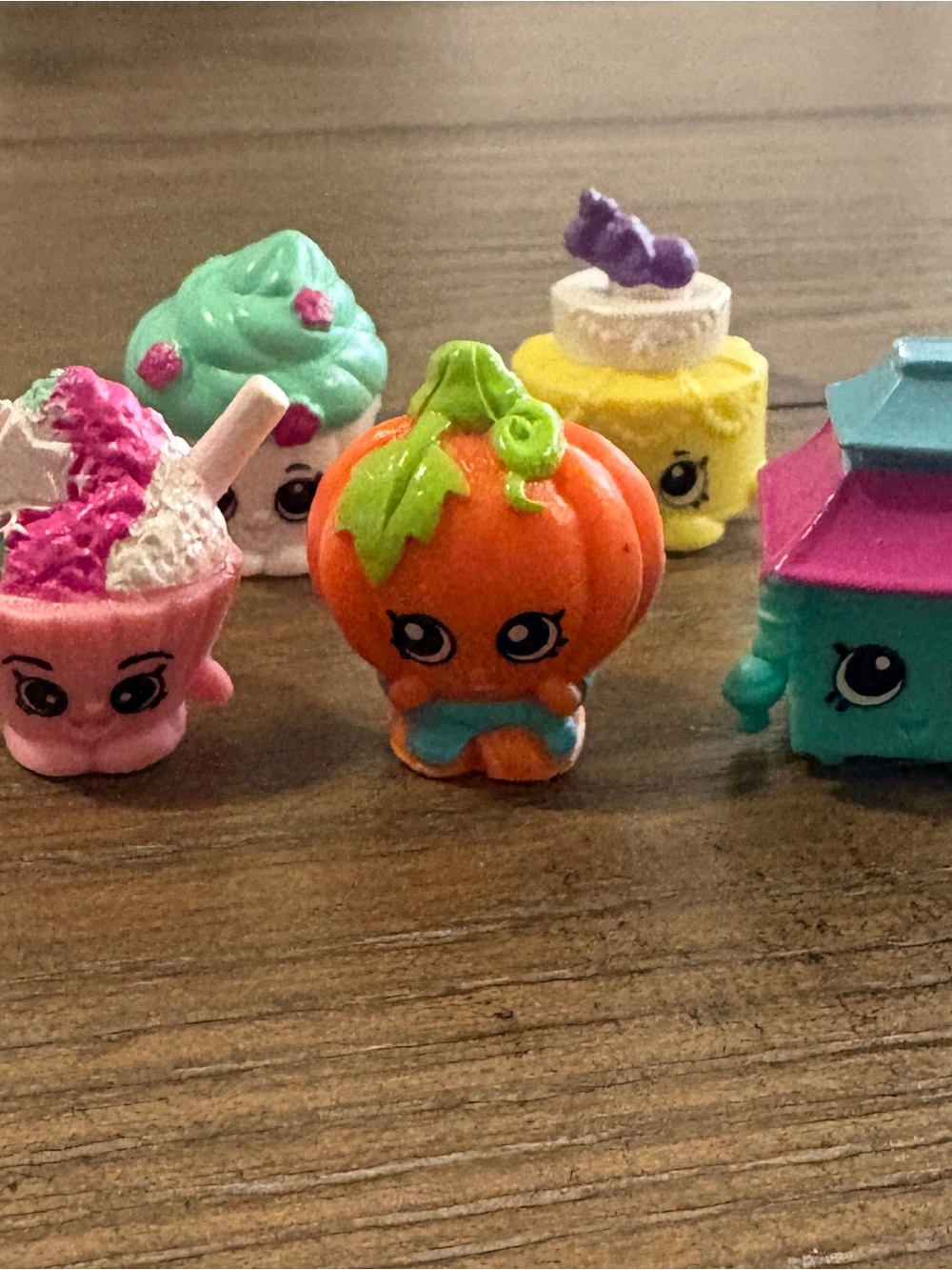 Shopkins Orange Pumpkin with Green Leaf Accent - Cute Collectible Figure